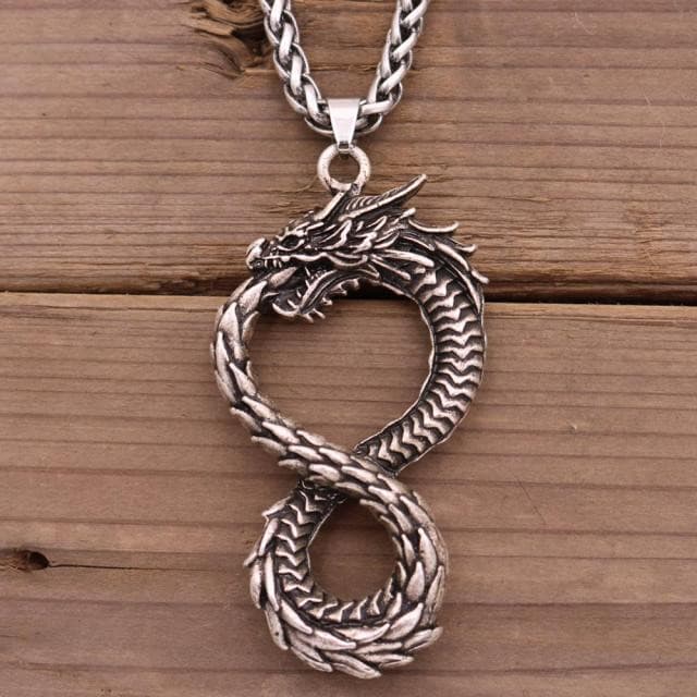 Collier " Nídhögg le Dévoreur".