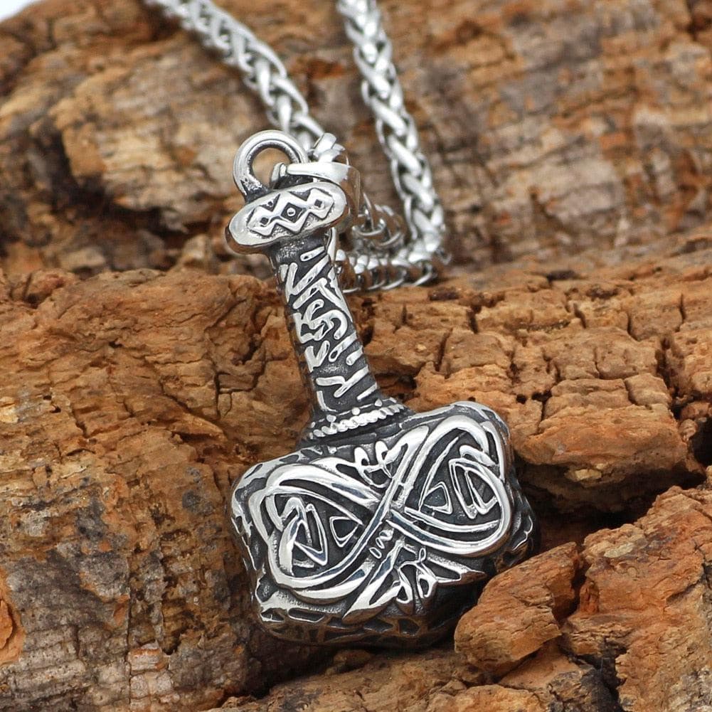 Collier Marteau de Thor.